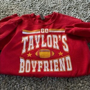 Red Kids crewneck with Taylor Swift & Football Print